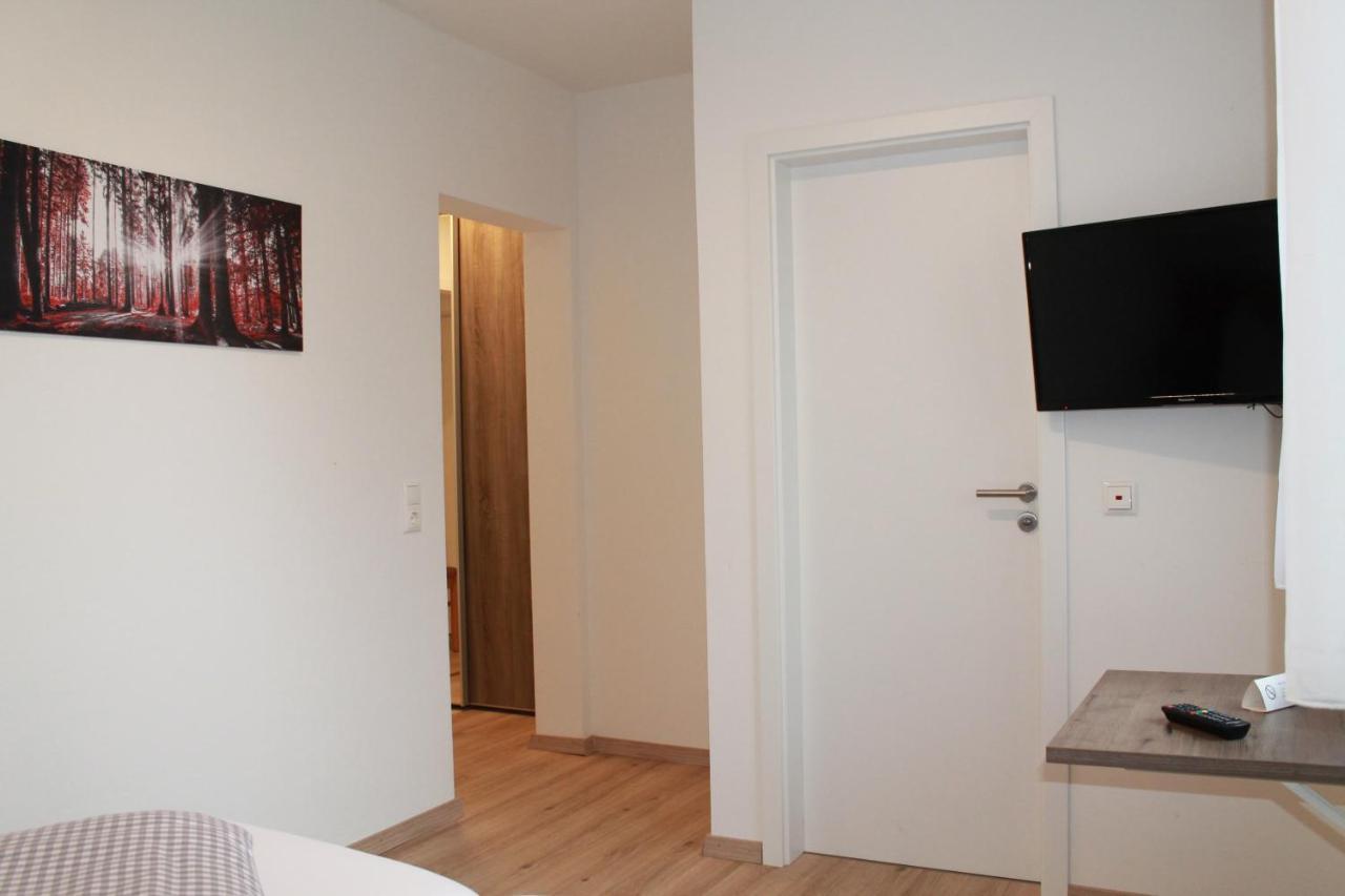 Hôtel Gnadental-Stuberl à Grossaitingen Extérieur photo