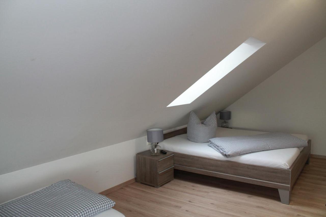 Hôtel Gnadental-Stuberl à Grossaitingen Extérieur photo